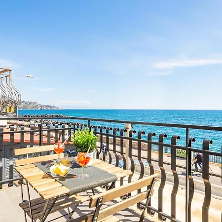 Il Fronte Mare Di Naxos Luxury アパート ジャルディーニ・ナクソス